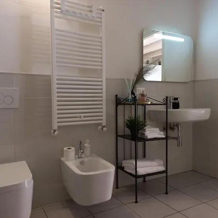 28 Apartment Ferrara