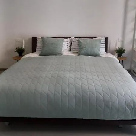 Apartment 28